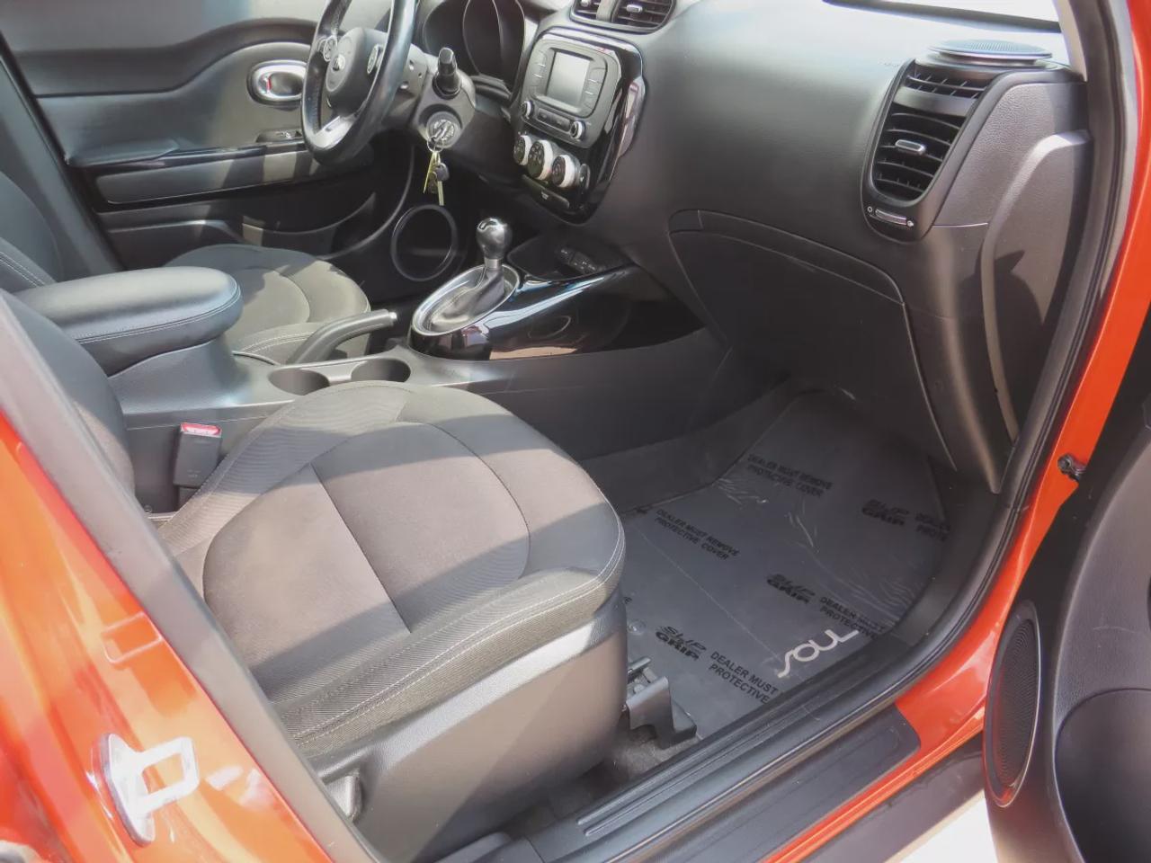 2018 Kia Soul Ex+  | Very Low Km | Clean Title/No Accidents | Safety Certified | Alloy Rims | Leather Wrapped Steering Wheel | Digital Touchscreen | Heated Seats & Steering Wheel | Reverse Camera | Traction Control | Bluetooth | Cruise Control Photo