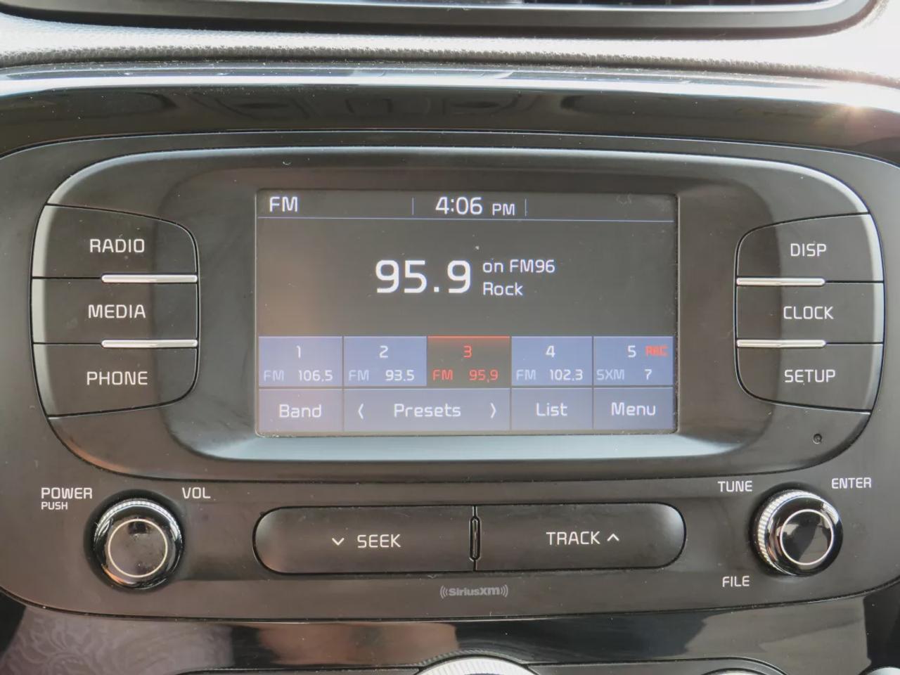 2018 Kia Soul Ex+  | Very Low Km | Clean Title/No Accidents | Safety Certified | Alloy Rims | Leather Wrapped Steering Wheel | Digital Touchscreen | Heated Seats & Steering Wheel | Reverse Camera | Traction Control | Bluetooth | Cruise Control Photo