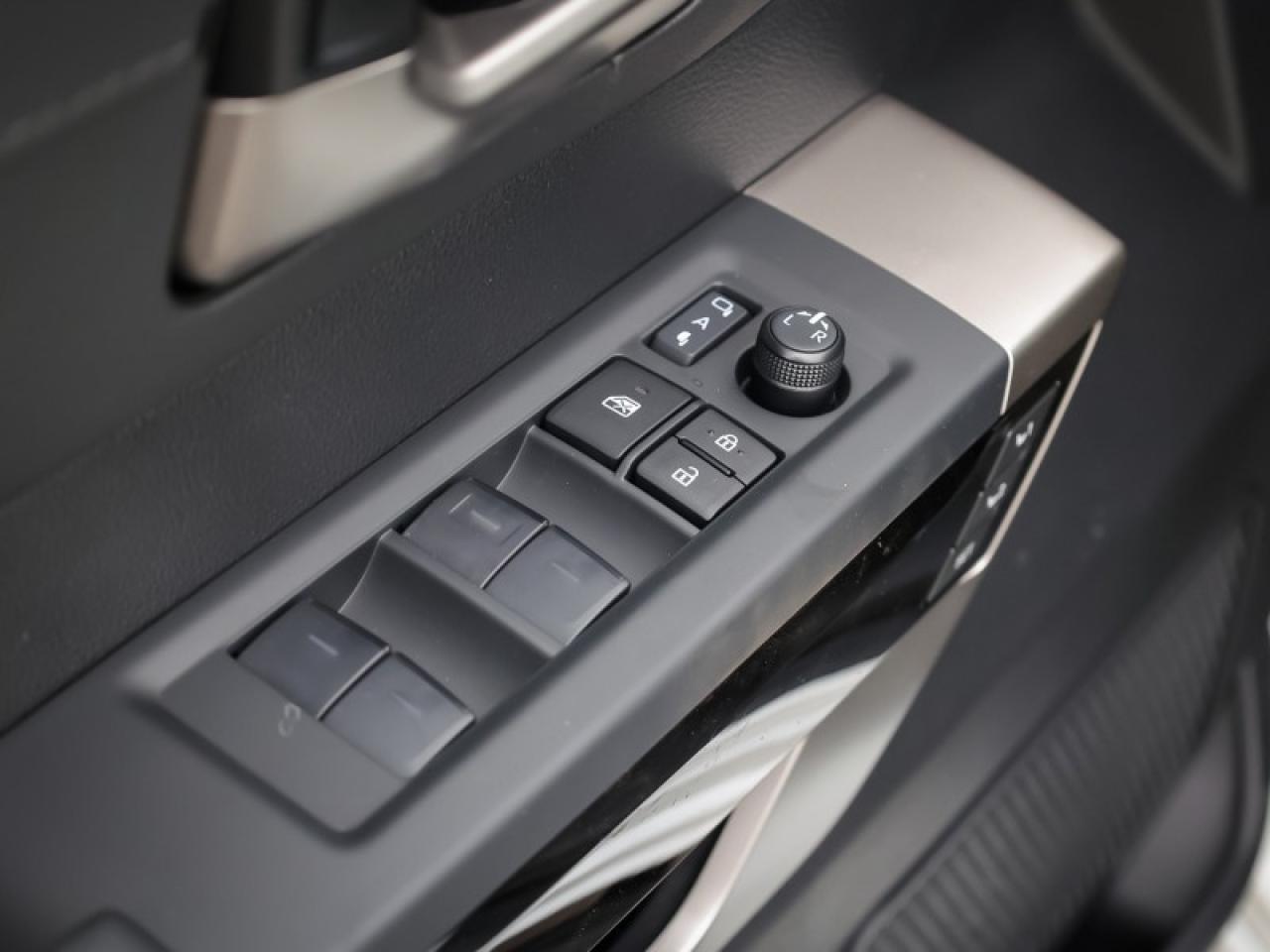 2026 Chevrolet TrailBlazer RS  RS AWD, DUAL SUNROOF, APEX RED Photo