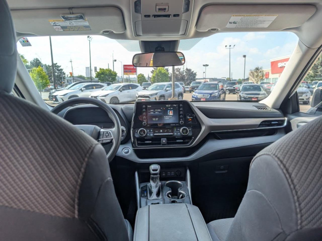 2022 Toyota Highlander LE  **ADAP CC - BLIND SPOT** Photo