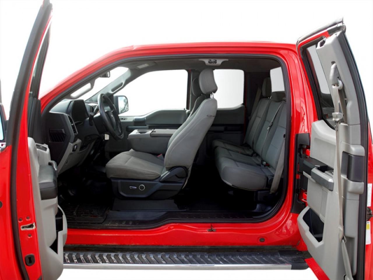 2017 Ford F-150 XLT  **EQUIP. GROUP 301A - 3.5L ECOBOOST** Photo