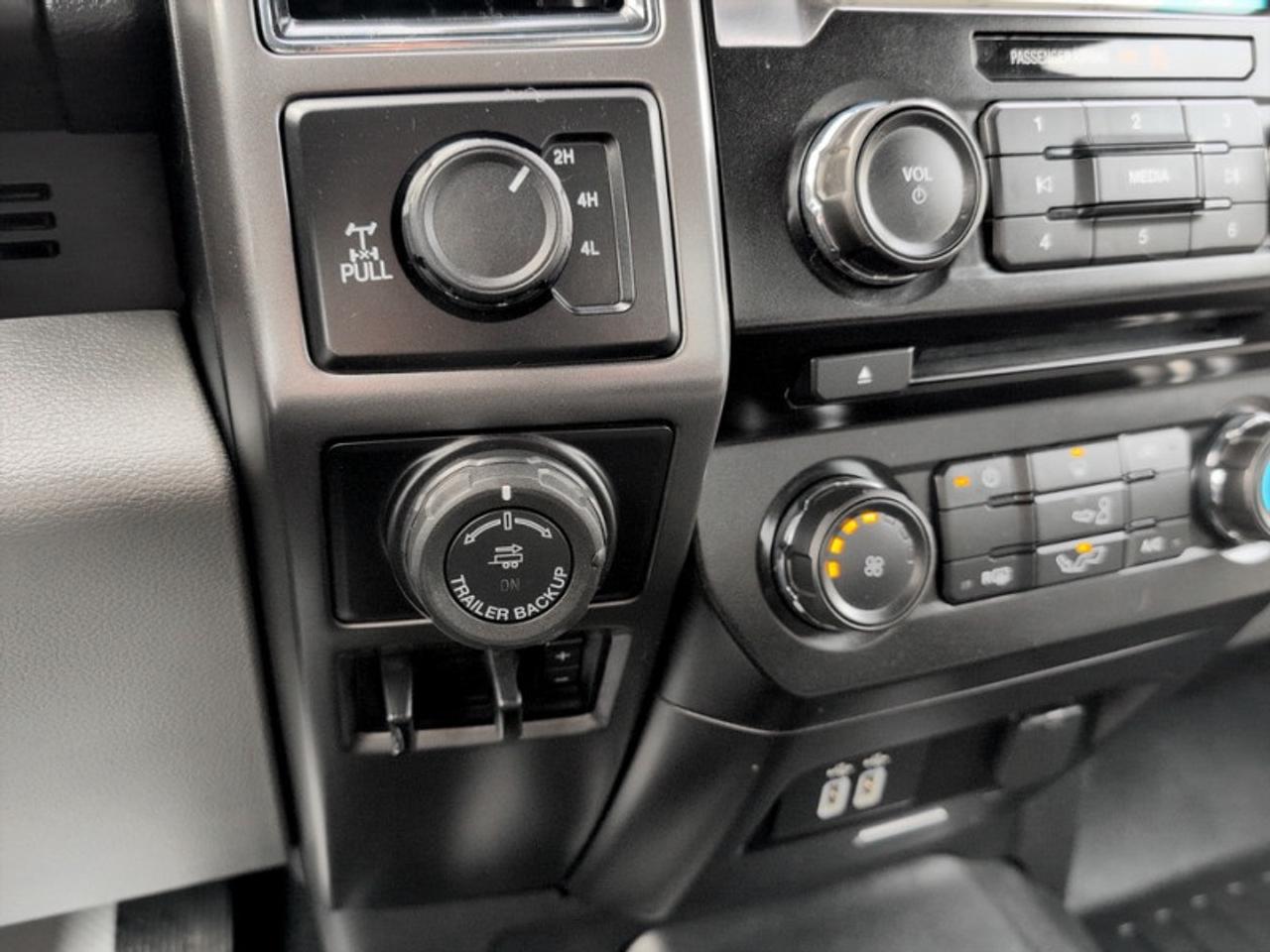 2017 Ford F-150 XLT  **EQUIP. GROUP 301A - 3.5L ECOBOOST** Photo