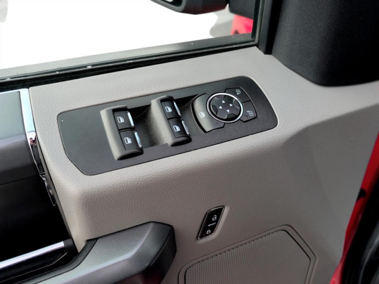 2017 Ford F-150 XLT  **EQUIP. GROUP 301A - 3.5L ECOBOOST** Photo