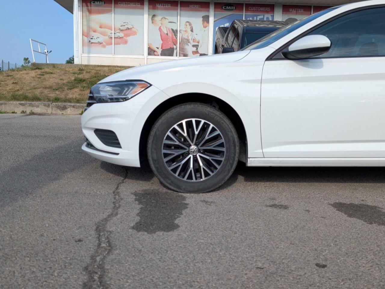 2021 Volkswagen Jetta Highline  **LEATHER - BLIND SPOT** Photo