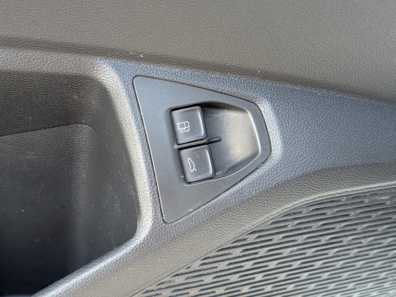2021 Volkswagen Jetta Highline  **LEATHER - BLIND SPOT** Photo