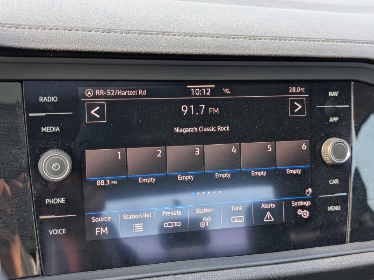 2021 Volkswagen Jetta Highline  **LEATHER - BLIND SPOT** Photo