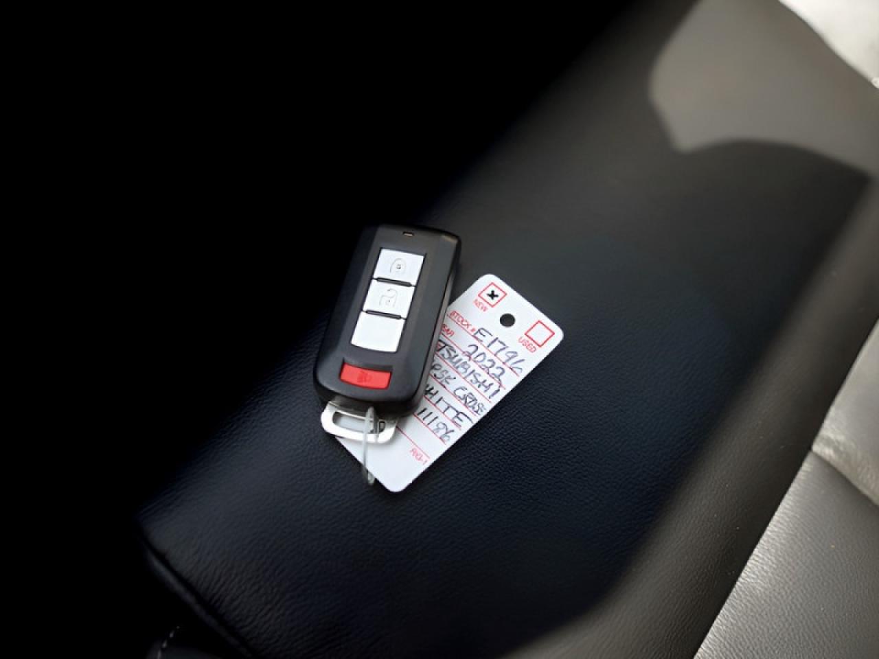 2022 Mitsubishi Eclipse Cross GT  **VERY LOW MILEAGE** Photo