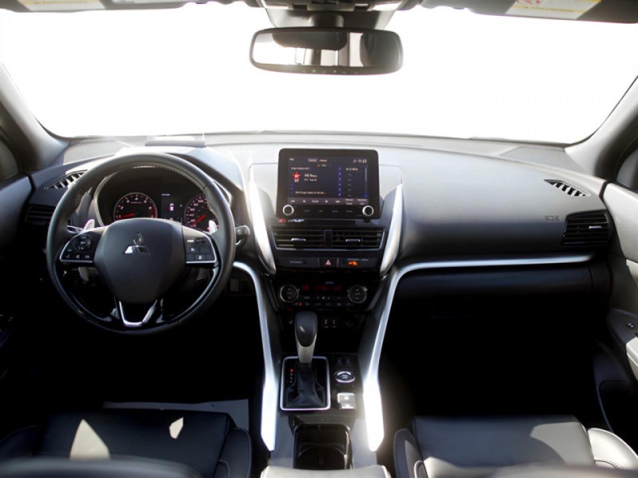 2022 Mitsubishi Eclipse Cross GT  **VERY LOW MILEAGE** Photo