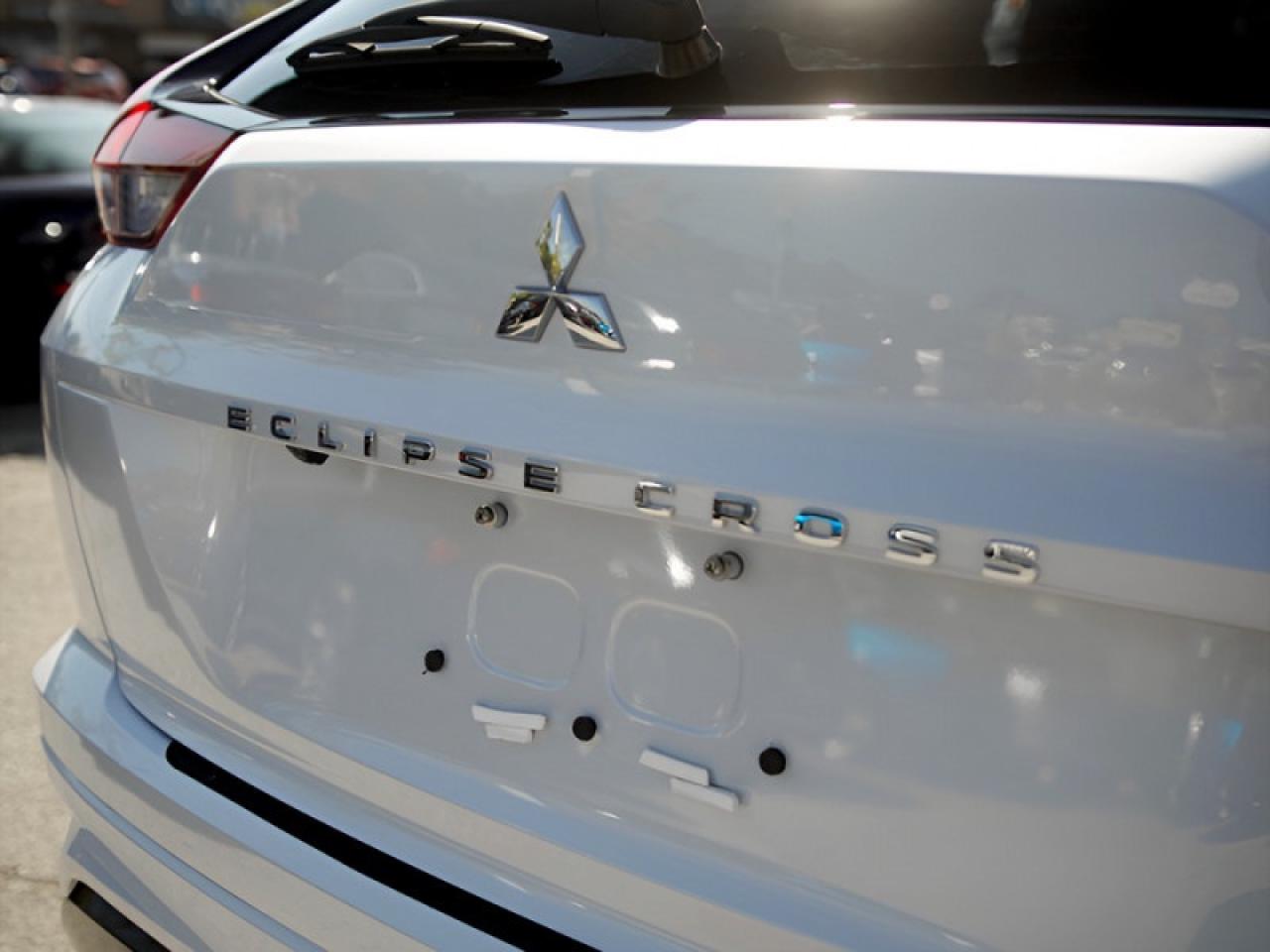 2022 Mitsubishi Eclipse Cross GT  **VERY LOW MILEAGE** Photo