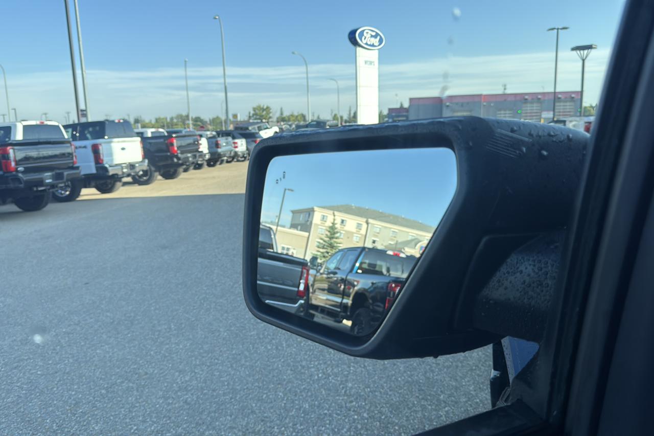 2025 Ford F-150 STX Photo5