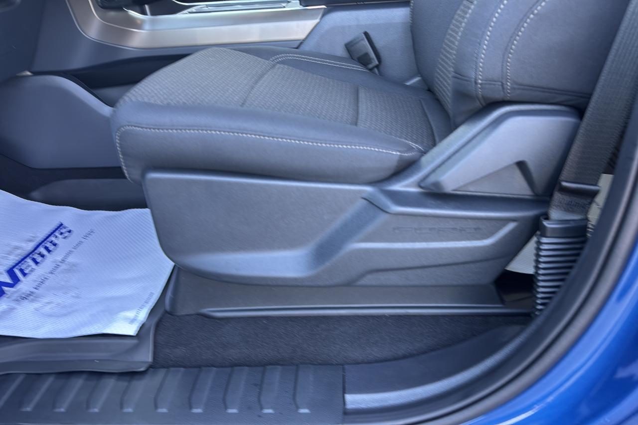 2025 Ford F-150 STX Photo5