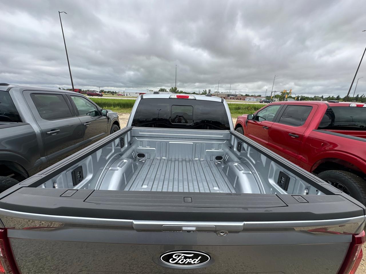 2025 Ford F-150 XLT 4WD SuperCrew 5.5' Box 302A Photo5
