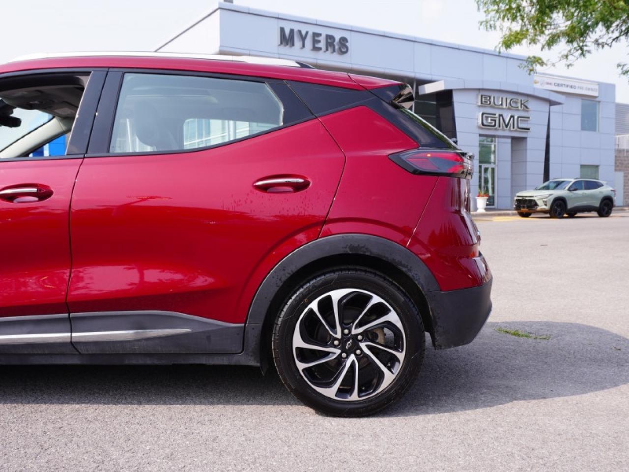 2022 Chevrolet Bolt EUV Premier  -  Fast Charging Photo