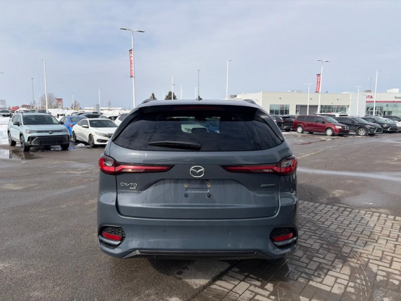 2022 Chevrolet Bolt EUV Premier  -  Fast Charging Photo3