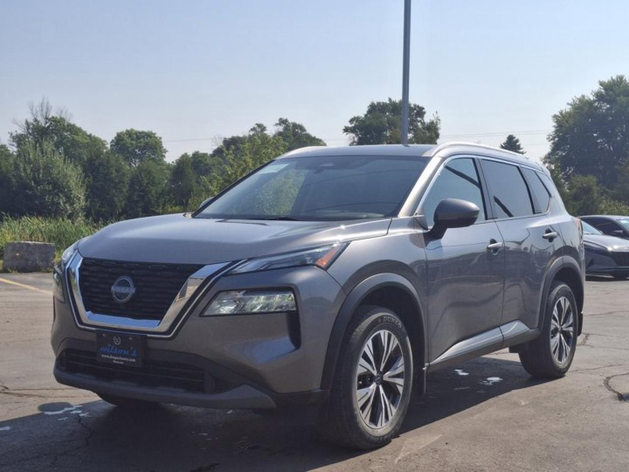 Used 2022 Nissan Rogue SV AWD | Pano Roof | Heated Seats + Steering | Remote Start | Adaptive Cruise | Carplay | and More ! for sale in Guelph, ON