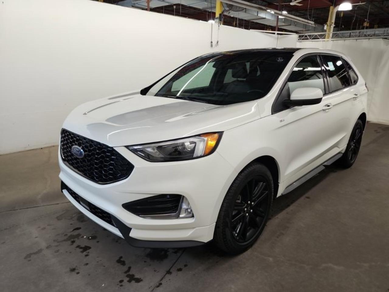 Used 2022 Ford Edge ST Line AWD | Leather | Pano Roof | Tow Pkg | Heated Wheel + Seats | CarPlay + Android | and More ! for sale in Guelph, ON