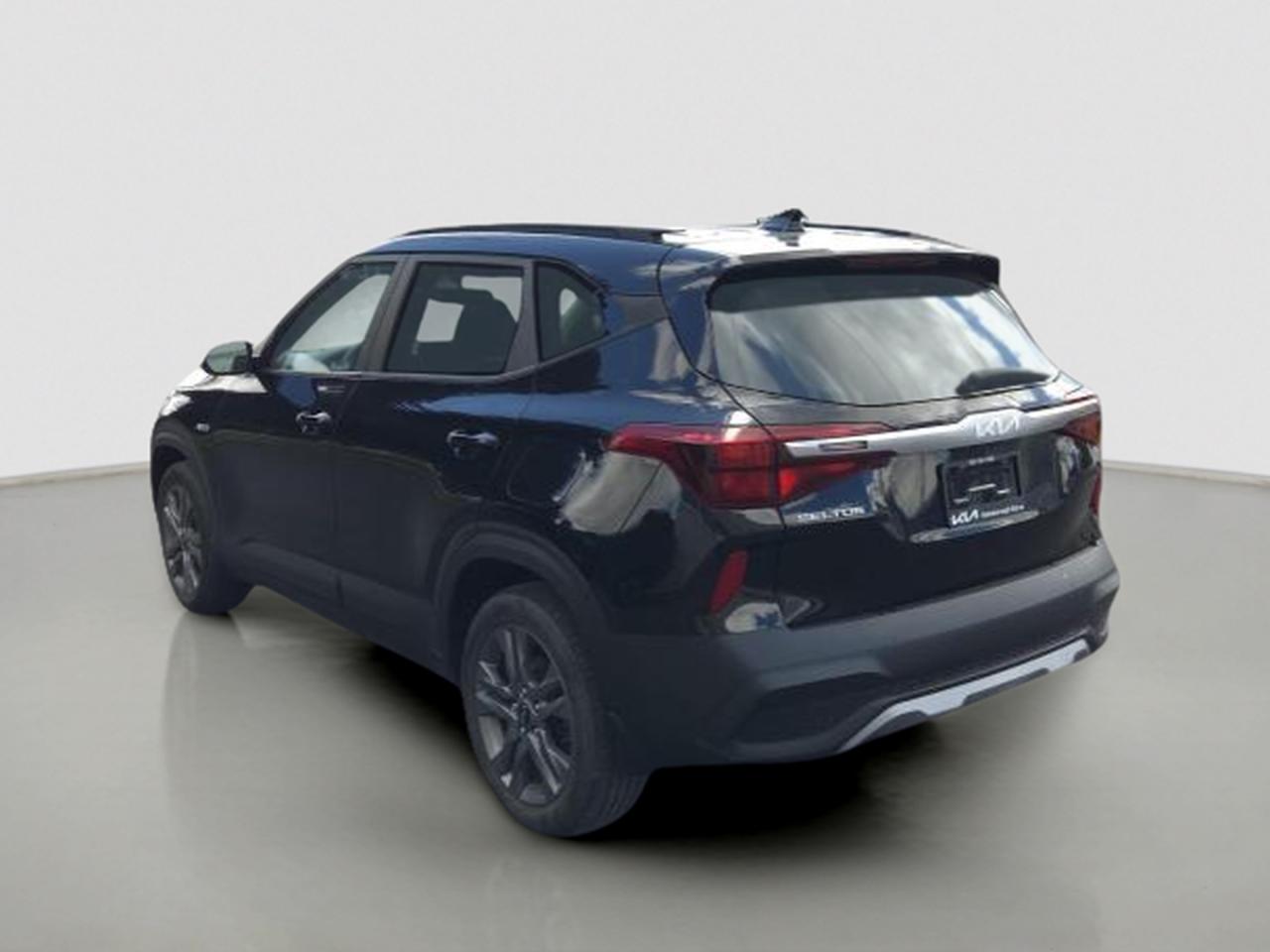 2022 Kia Seltos LX AWD Photo