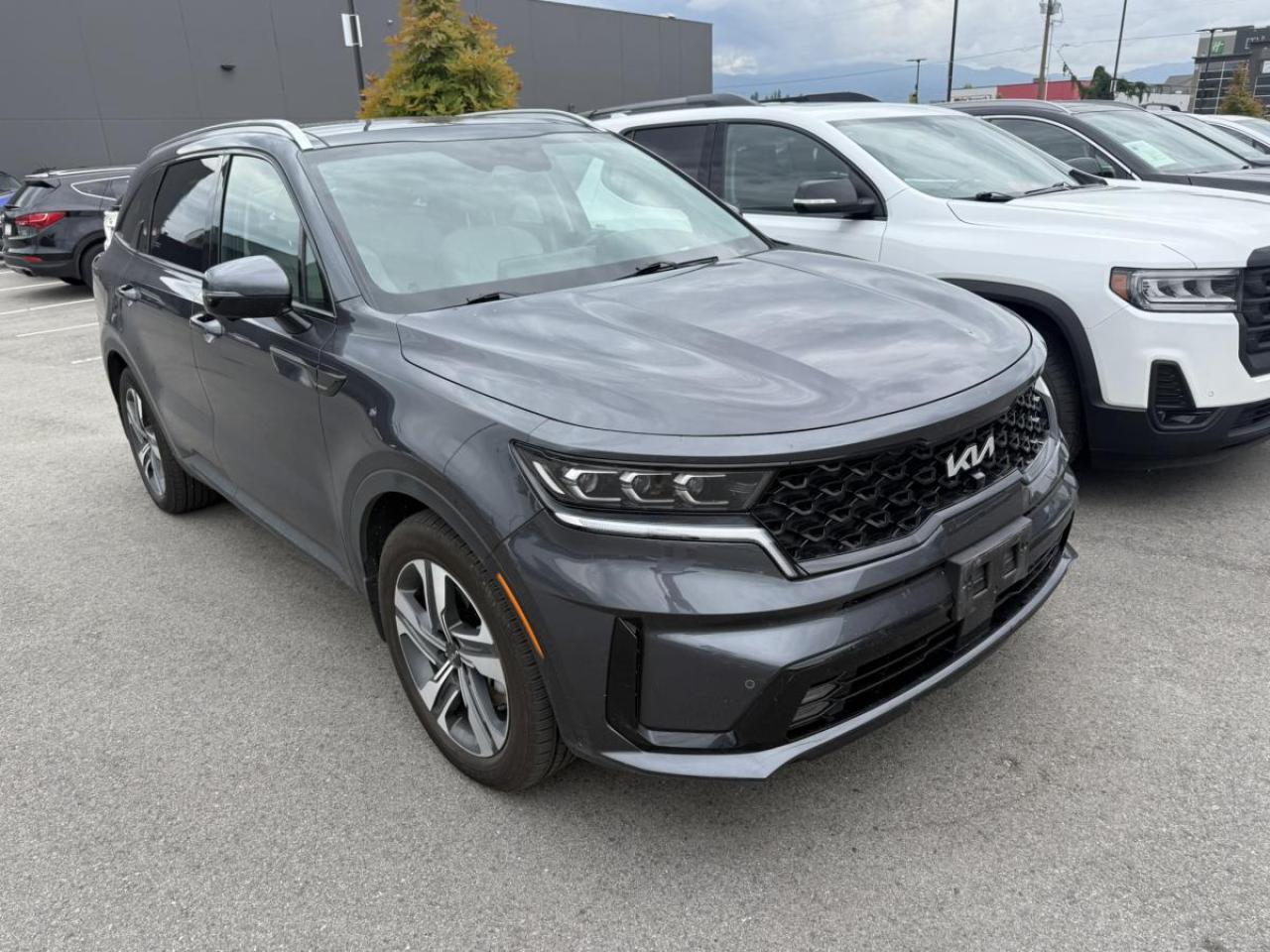 Used 2023 Kia Sorento PHEV SX for sale in Kelowna, BC