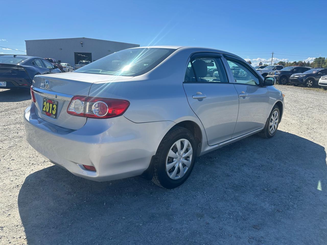 2013 Toyota Corolla CE Photo4