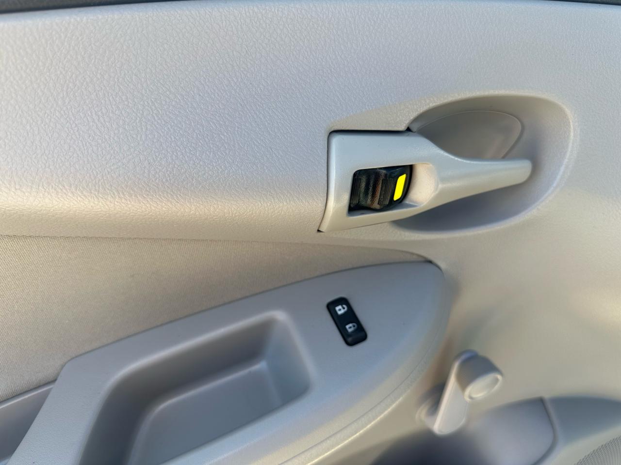 2013 Toyota Corolla CE Photo