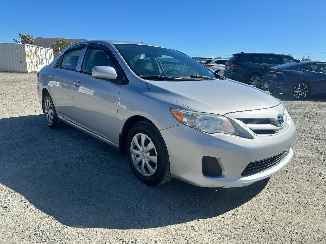 2013 Toyota Corolla CE Photo2