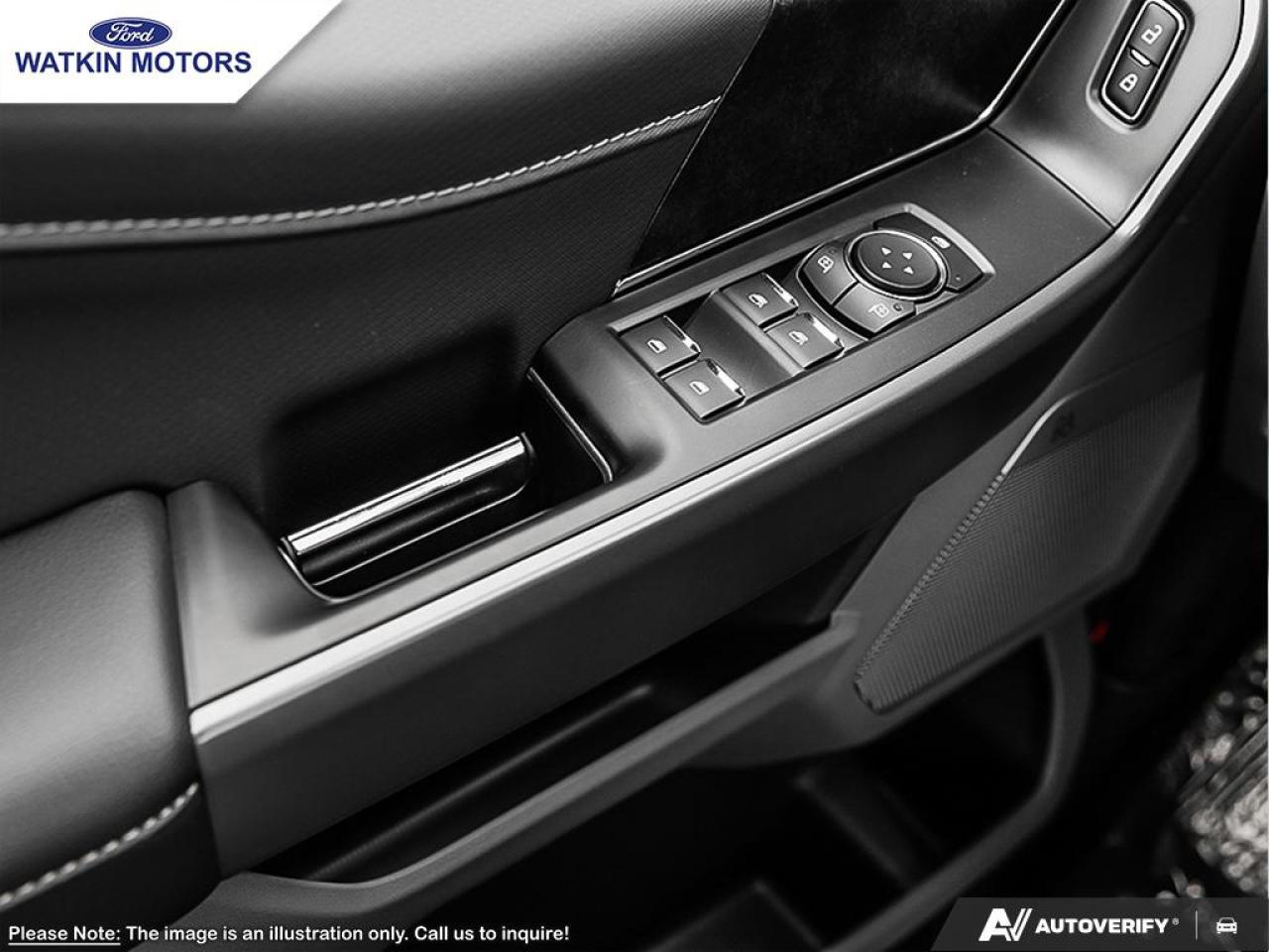 2025 Ford F-150 Lightning Flash Photo12