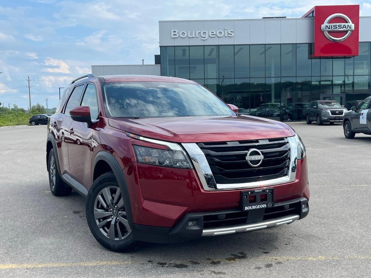 New 2025 Nissan Pathfinder SV 4WD for sale in Midland, ON