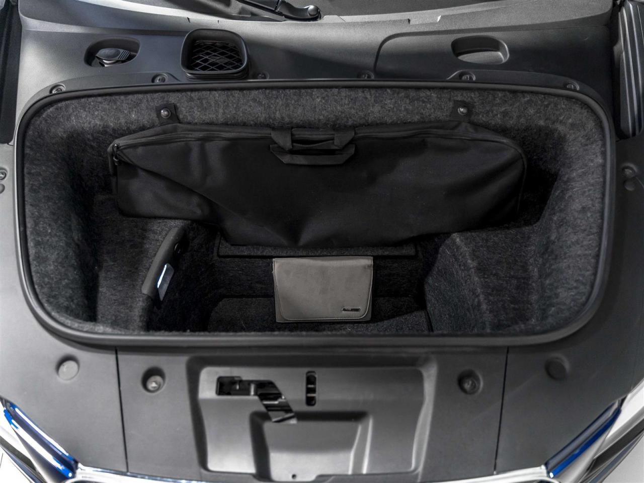 2014 Audi R8 4.2L V8|SPYDER|CARBON|B&O|REARCAM|APPLE CARPLAY Photo