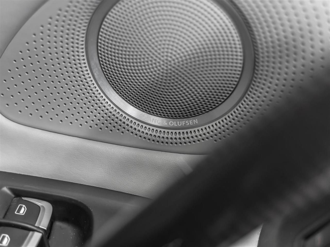 2014 Audi R8 4.2L V8|SPYDER|CARBON|B&O|REARCAM|APPLE CARPLAY Photo