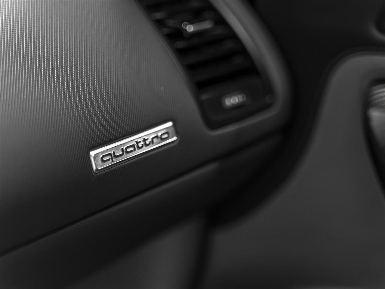 2014 Audi R8 2 YEAR 40,000 WARRANTY *** 4.2L V8|SPYDER|CARBON|B&O|REARCAM|APPLE CARPLAY Photo