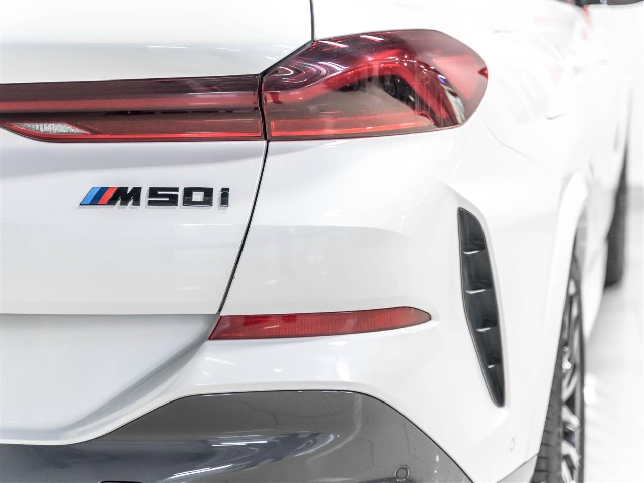 2022 BMW X6 $615 BI WEEKLY $5000 DOWN |M50i|V8|M SPORT PKG|PARKING ASSIST PLUS|360CAM|LOADED Photo