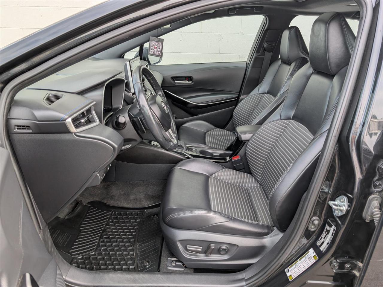 2020 Toyota Corolla XSE - SUNROOF - NAVI - TECH FEATS - LEATHER