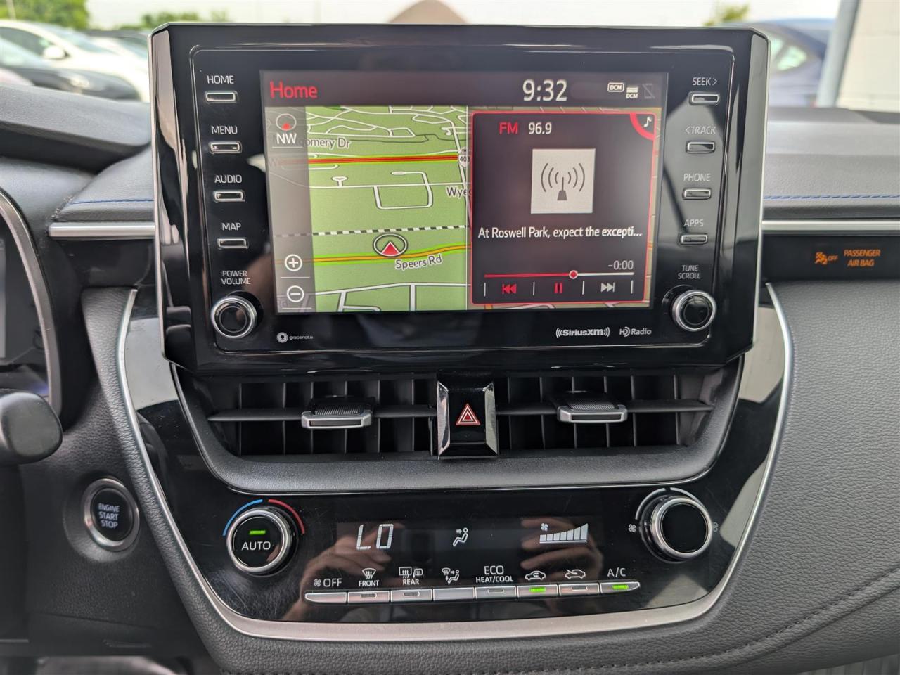 2020 Toyota Corolla XSE - SUNROOF - NAVI - TECH FEATS - LEATHER