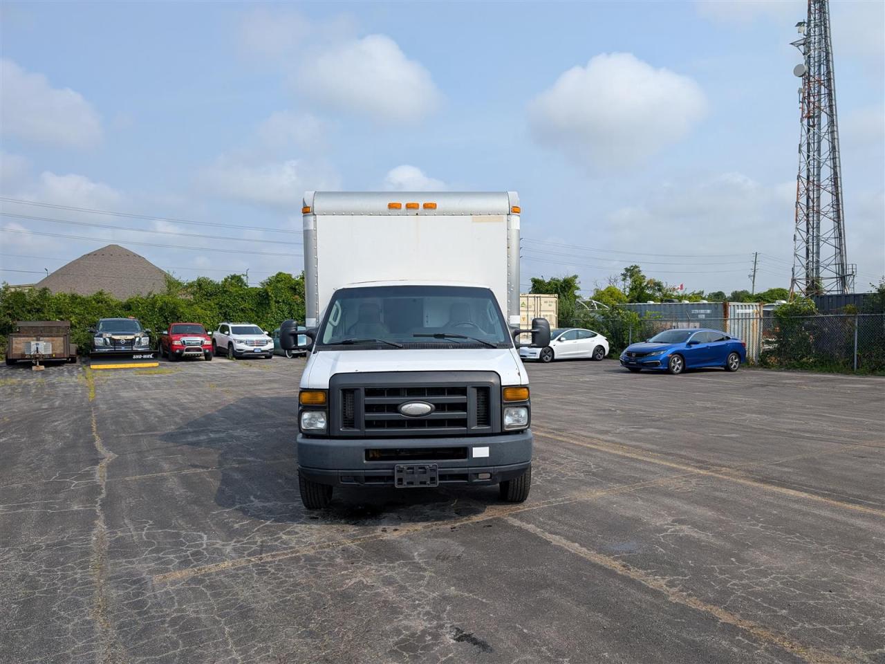 2014 Ford E450 16 FT CARGO - RAMP - LEATHER