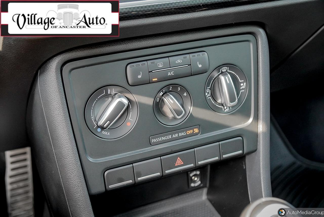 2013 Volkswagen Beetle 2.0T Turbo w/Sun/Sound - Photo #21