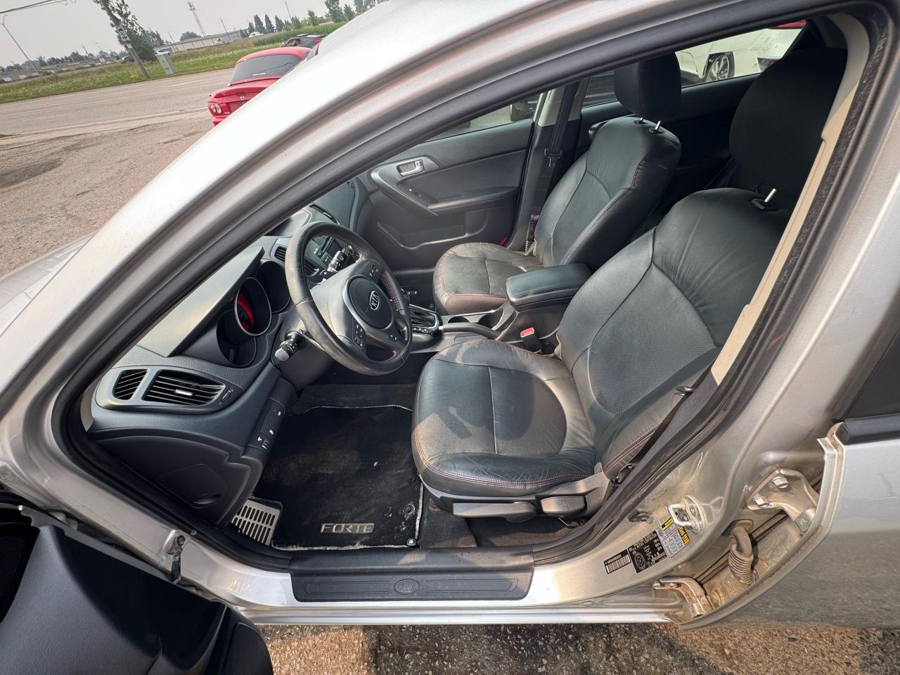 2011 Kia Forte5 SX, AUTO, HATCH, ONLY 65KMS, CERTIFIED - Photo #14