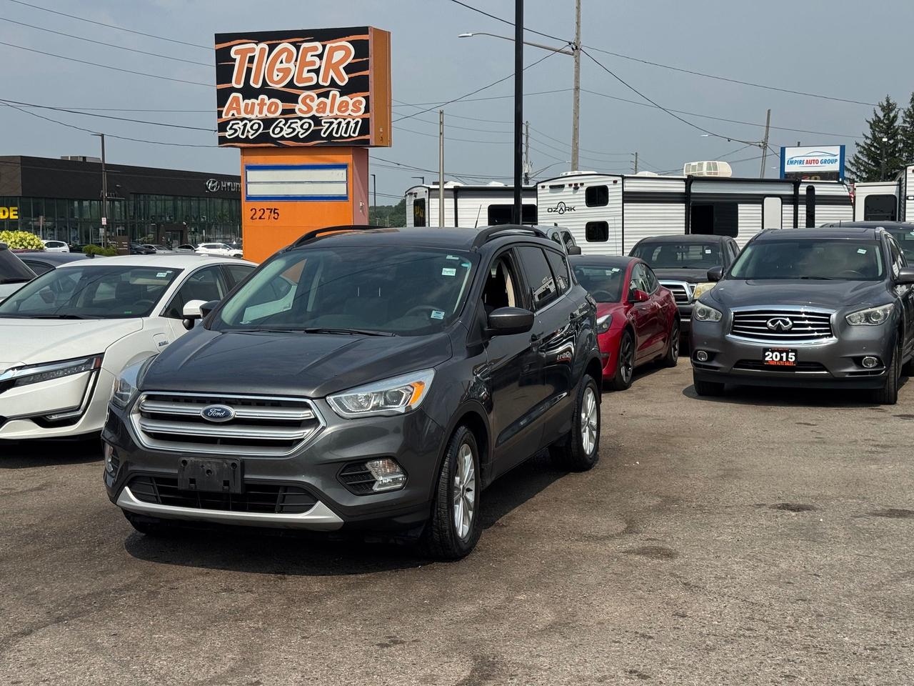 2017 Ford Escape SE, AUTO, ONLY 123KMS, 4 CYL, CERTIFIED - Photo #1