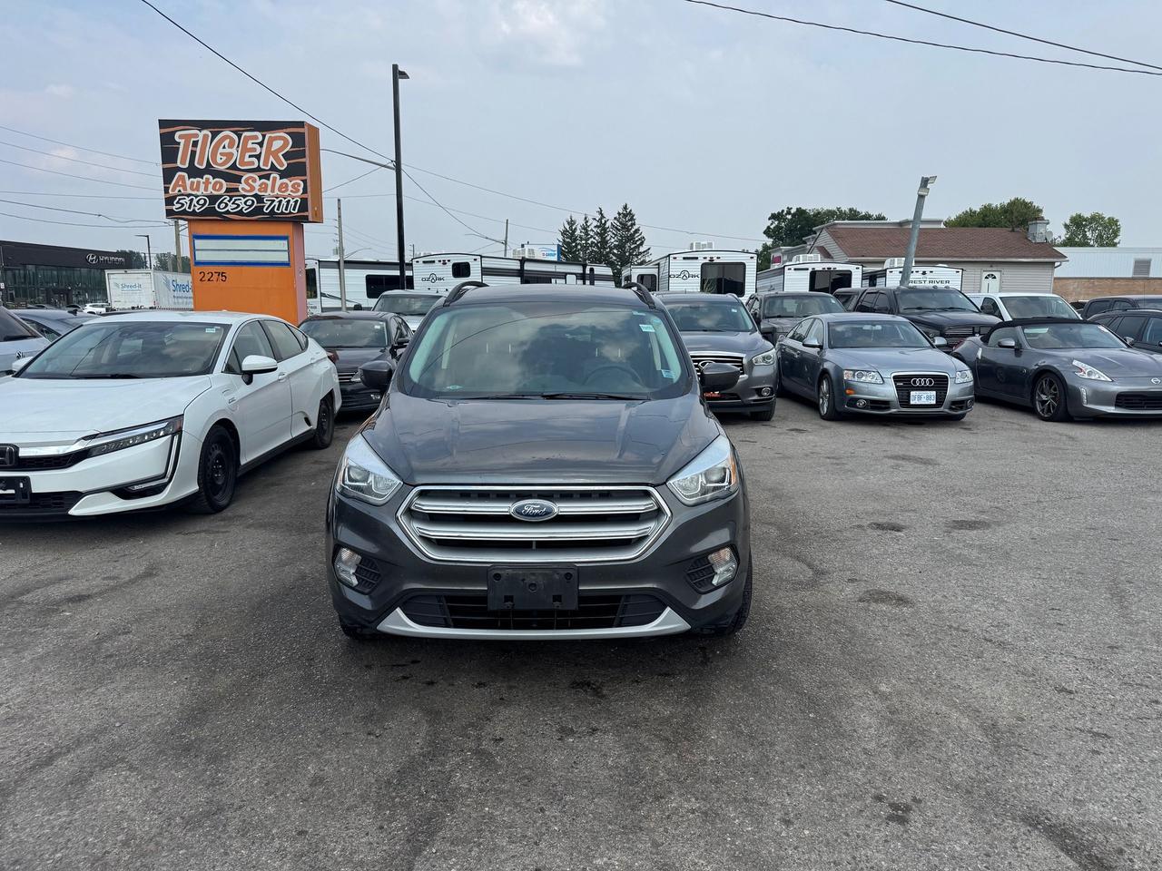 2017 Ford Escape SE, AUTO, ONLY 123KMS, 4 CYL, CERTIFIED Photo
