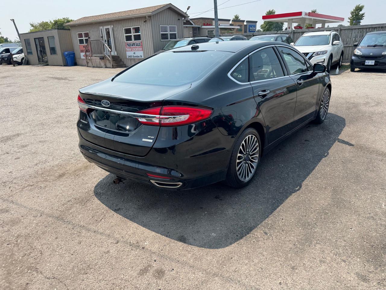 2017 Ford Fusion SE, LEATHER, SUNROOF, ALLOYS, 4 CYL, LOADED, CERT - Photo #5