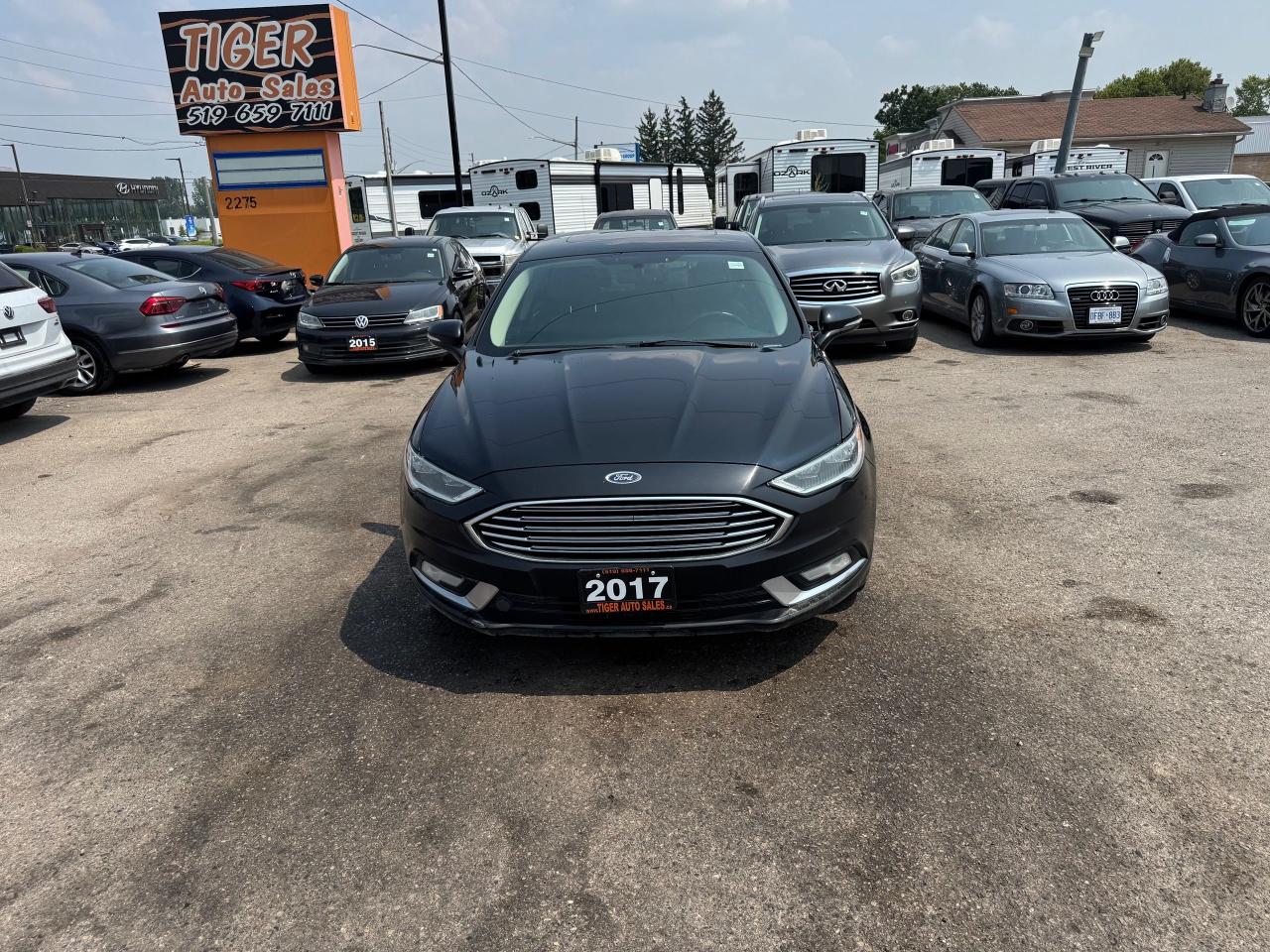 2017 Ford Fusion SE, LEATHER, SUNROOF, ALLOYS, 4 CYL, LOADED, CERT - Photo #8