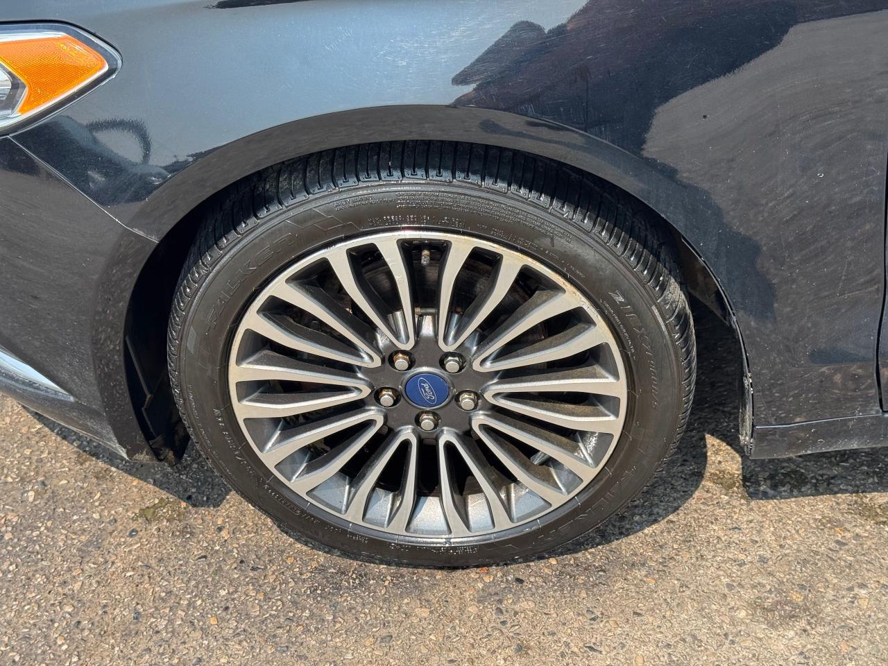 2017 Ford Fusion SE, LEATHER, SUNROOF, ALLOYS, 4 CYL, LOADED, CERT - Photo #9