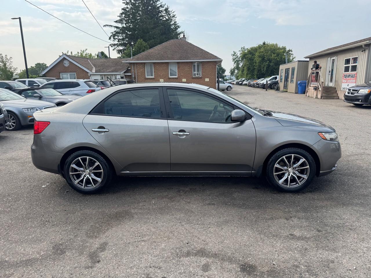 2012 Kia Forte EX, SUNROOF, AUTO, 4 CYL, AS IS SPECIAL - Photo #6