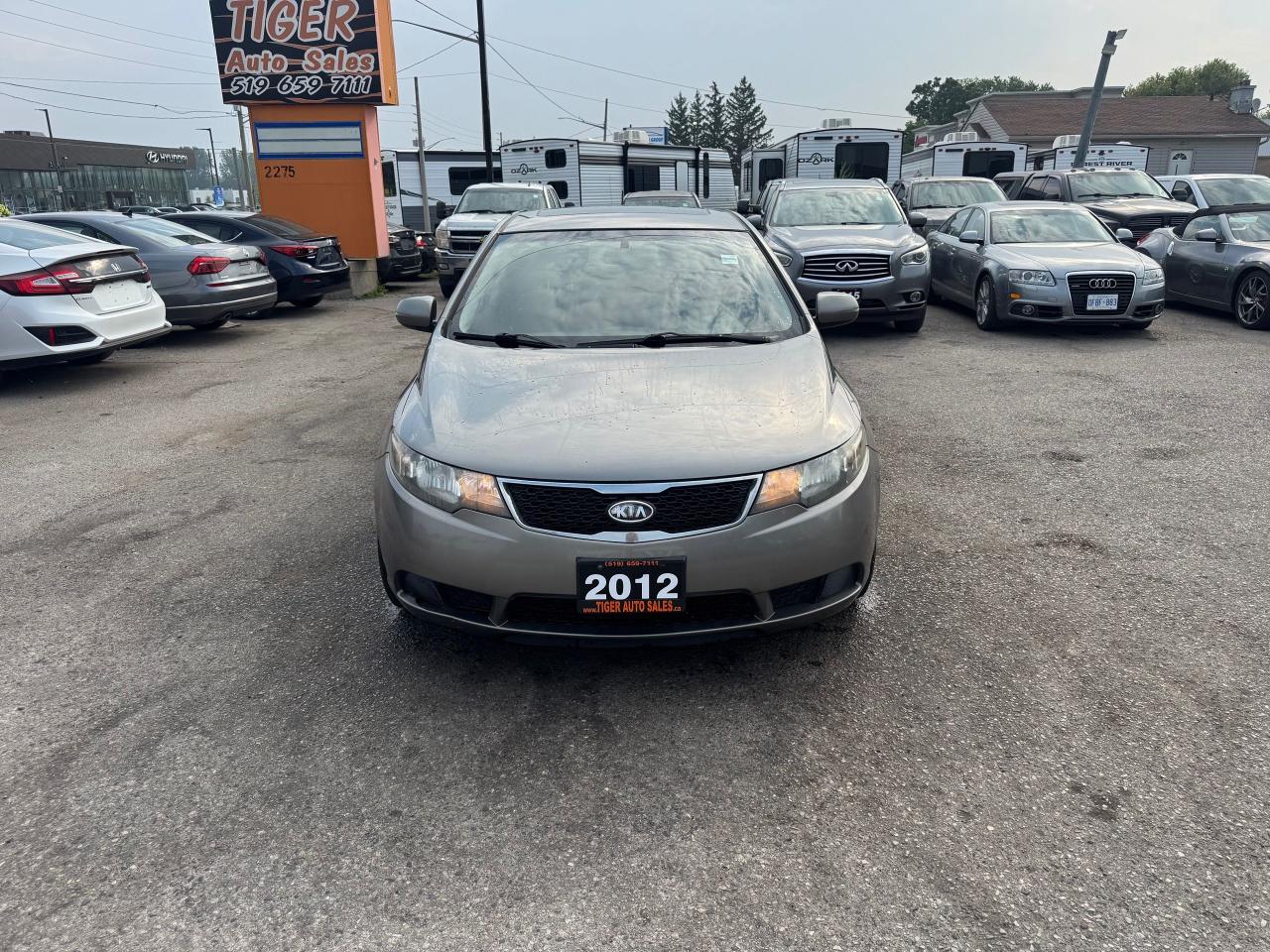 2012 Kia Forte EX, SUNROOF, AUTO, 4 CYL, AS IS SPECIAL - Photo #8