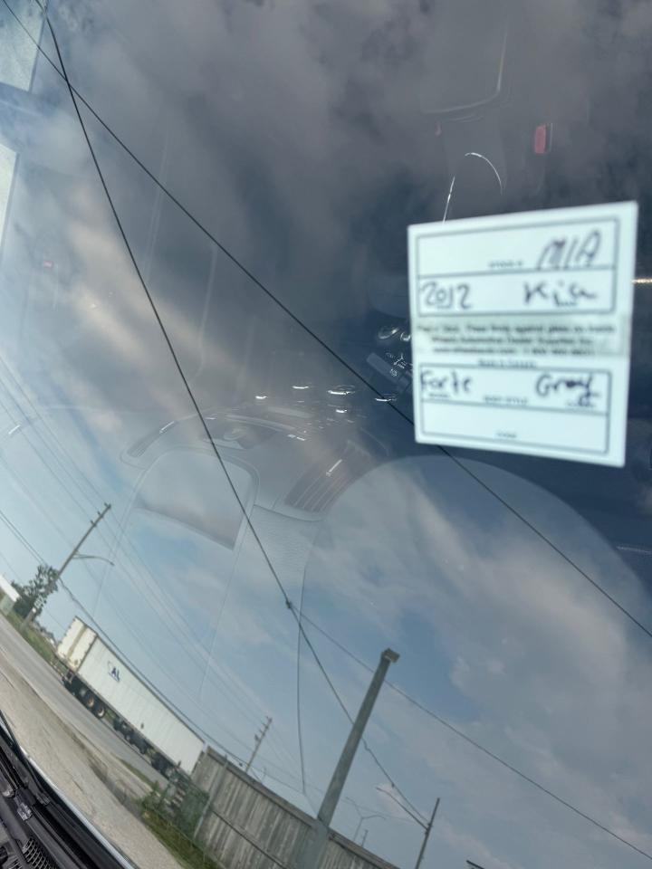 2012 Kia Forte EX, SUNROOF, AUTO, 4 CYL, AS IS SPECIAL - Photo #18