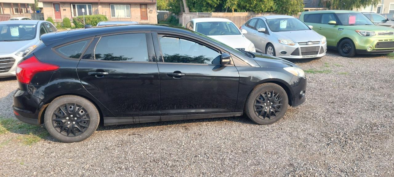 2014 Ford Focus SE - Photo #2