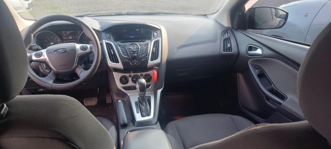 2014 Ford Focus SE - Photo #18