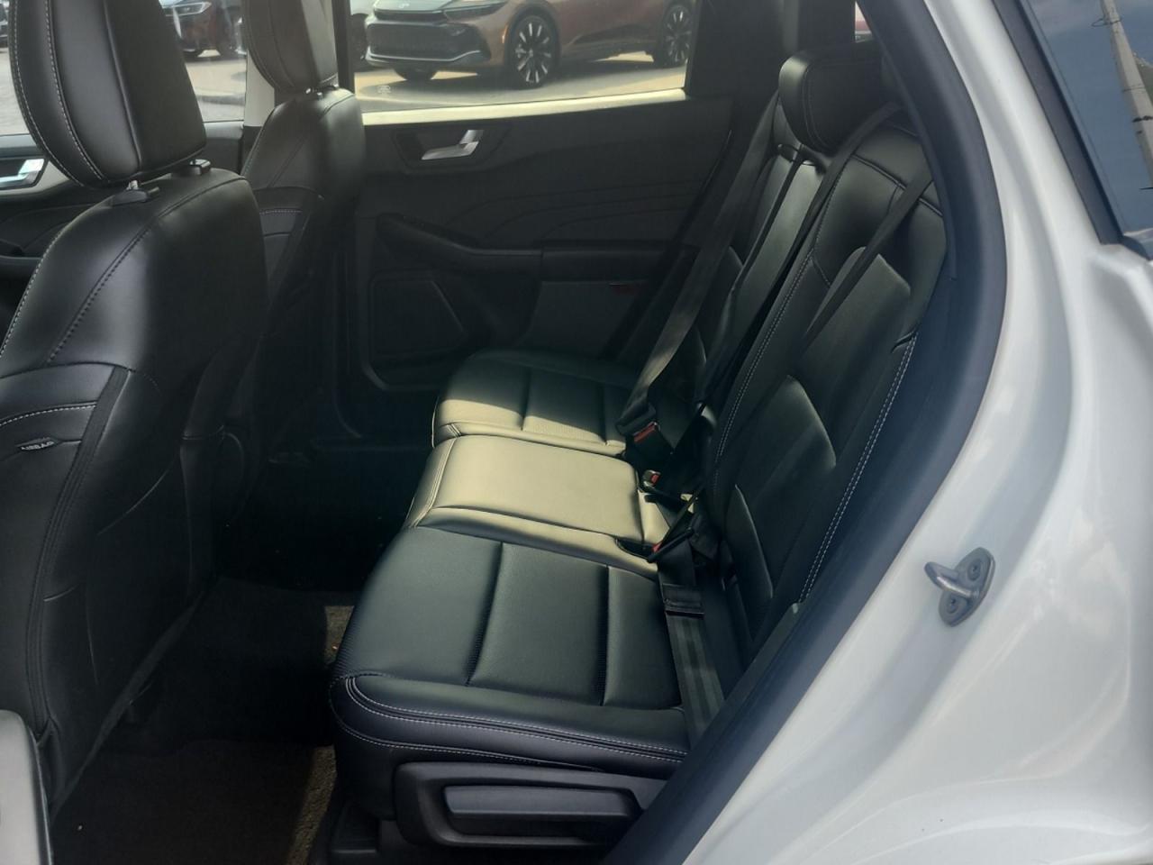 2021 Ford Escape SEL Photo