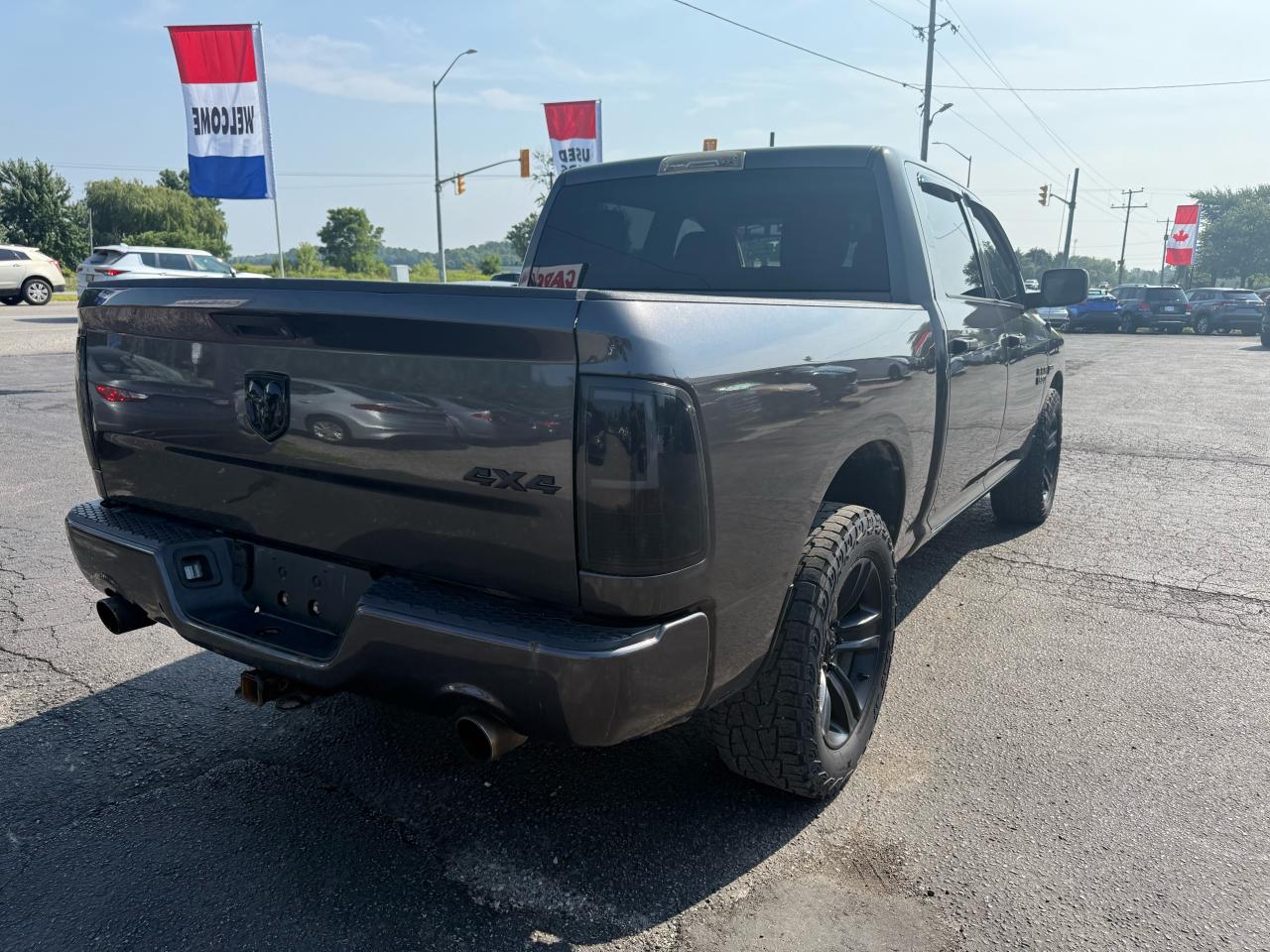 2018 RAM 1500 CREWCAB 4X4 5.7L HEMI Photo2