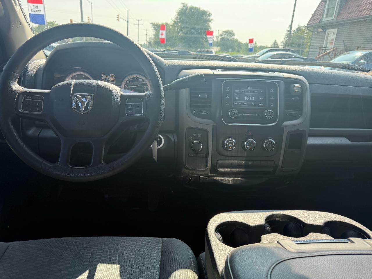 2018 RAM 1500 CREWCAB 4X4 5.7L HEMI Photo11