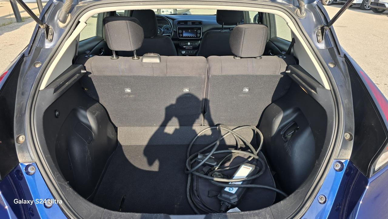 2018 Nissan Leaf SV - Photo #18
